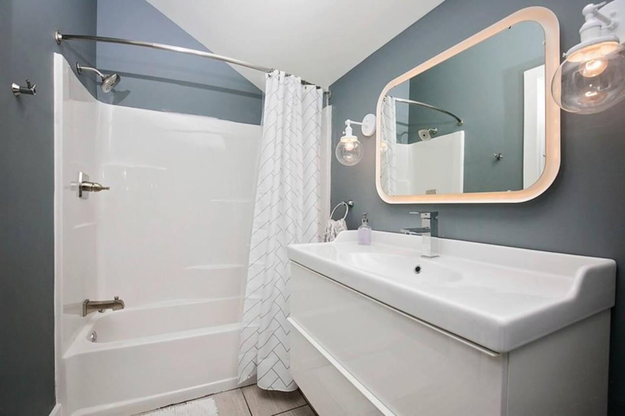 Park Carriage House Rest & Explore With Hollyhock Louisville Eksteriør bilde