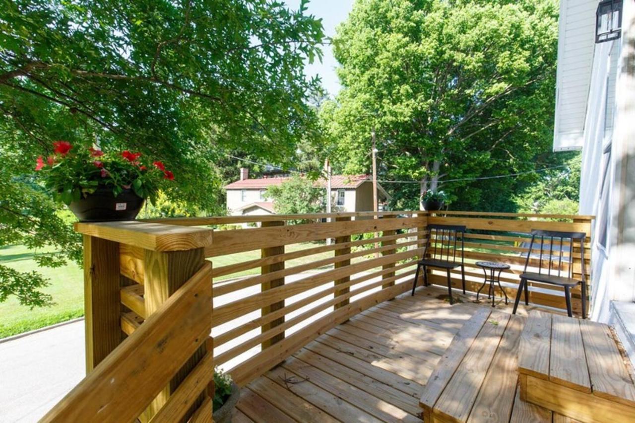 Park Carriage House Rest & Explore With Hollyhock Louisville Eksteriør bilde